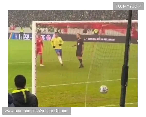 内马尔造点并亲自主罚，巴西完成气势反超